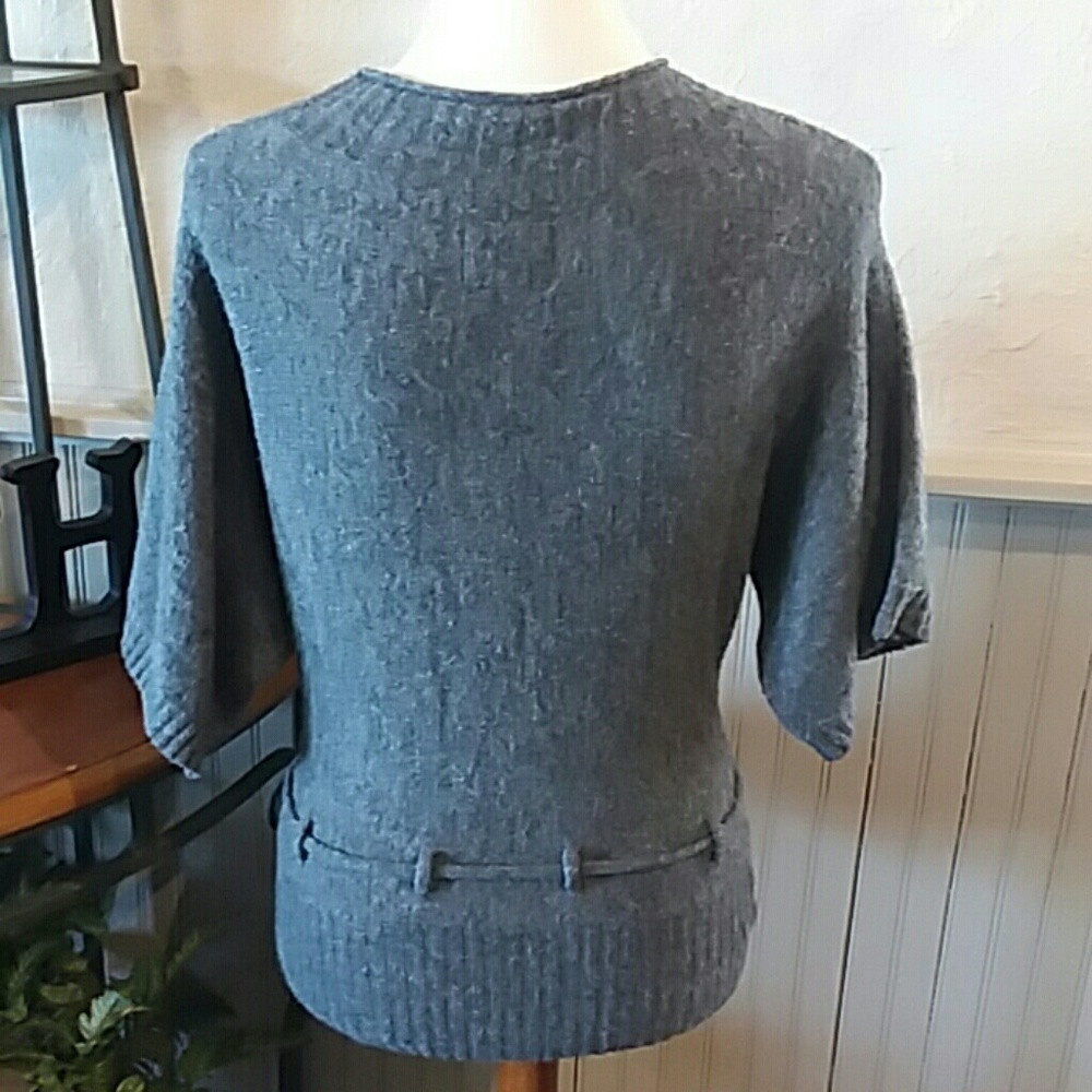 💕DECREE* SWEATER - Picture 2 of 6